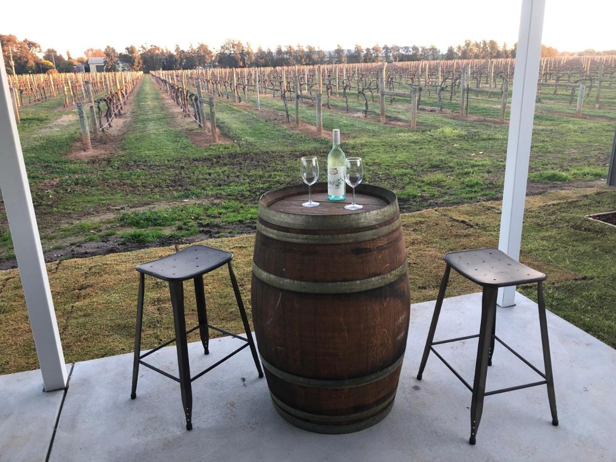 Milawa Vineyard Views - Guesthouse 1 Ngoại thất bức ảnh